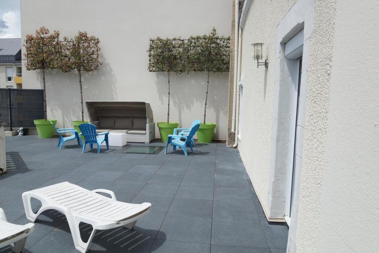 72M² Avec Terrasse Dans Demeure Angevine De 2 Etages Apartment Angers Exterior foto