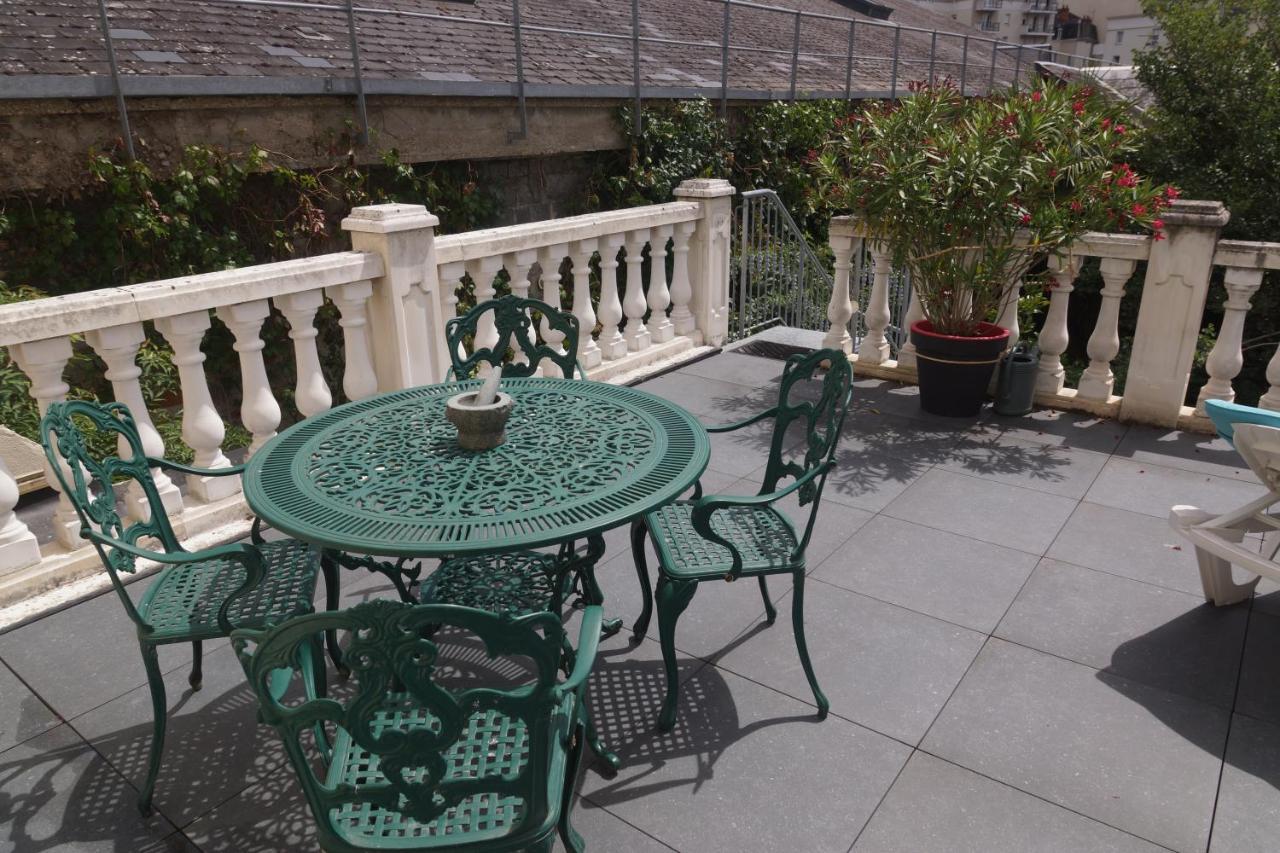 72M² Avec Terrasse Dans Demeure Angevine De 2 Etages Apartment Angers Exterior foto